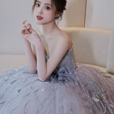 Vestido de Lujo para Bodas y Eventos Especiales - Diseño Exclusivo de Alta Gama - Image 2