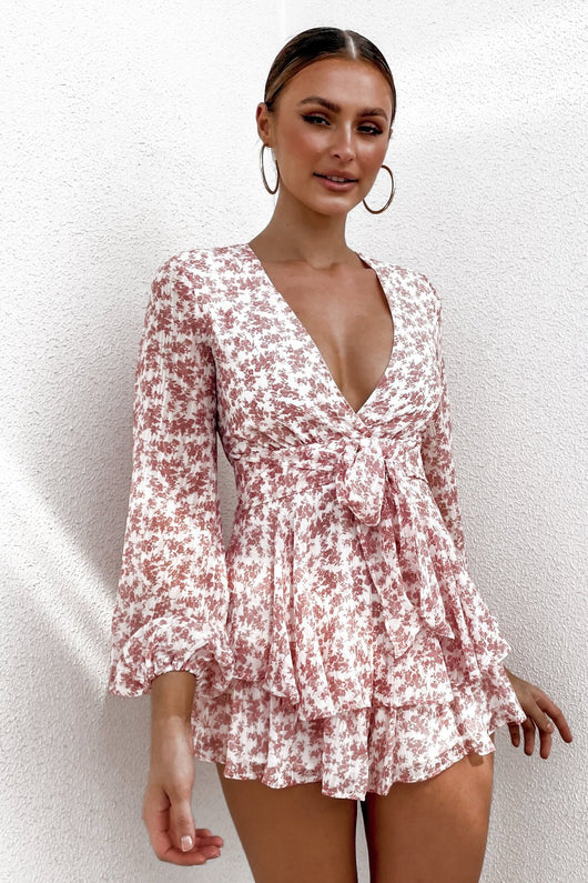 Jumpsuit Corto Estampado con Volantes y Escote en V - Image 8