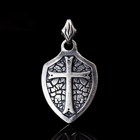 Collar Colgante Escudo Cruz Plata S925 - Estilo Gótico Minimalista