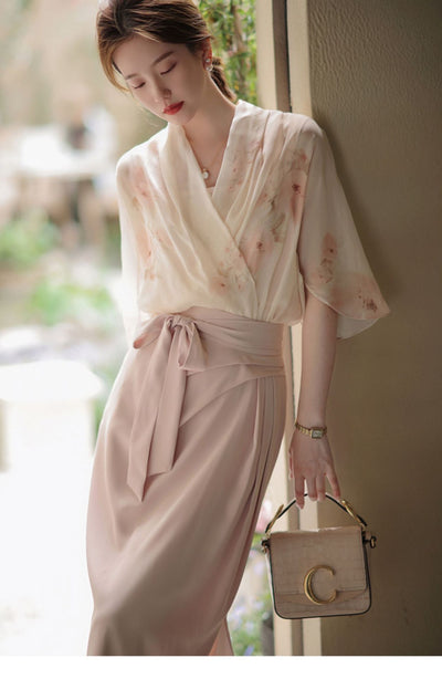 Conjunto de Dos Piezas: Blusa Floral de Gasa con Falda Elegante - Image 8