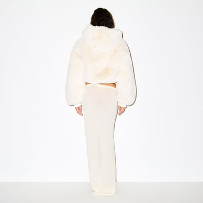 Chaqueta Cálida de Forro Polar con Capucha y Pelo Sintético Ecológico - Image 10