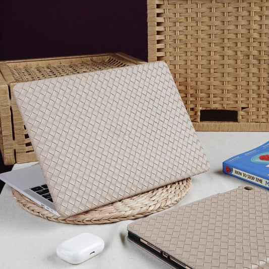 Funda para Laptop Tejida en Cuero Color Té con Leche