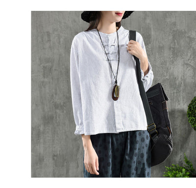 Camisa Cuadriculada Oversize Vintage con Detalles de Encaje - Image 12