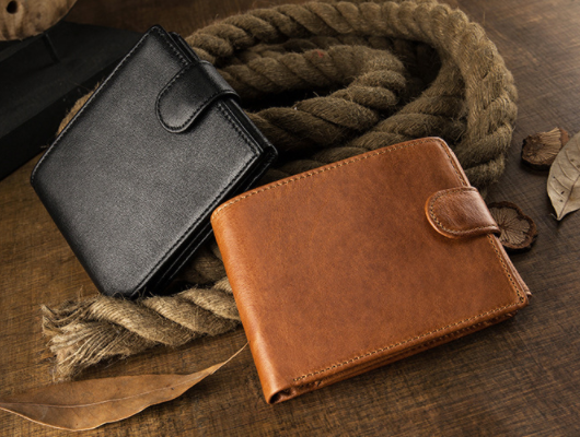 Billetera Corta de Cuero Genuino Personalizada para Hombre - Image 4