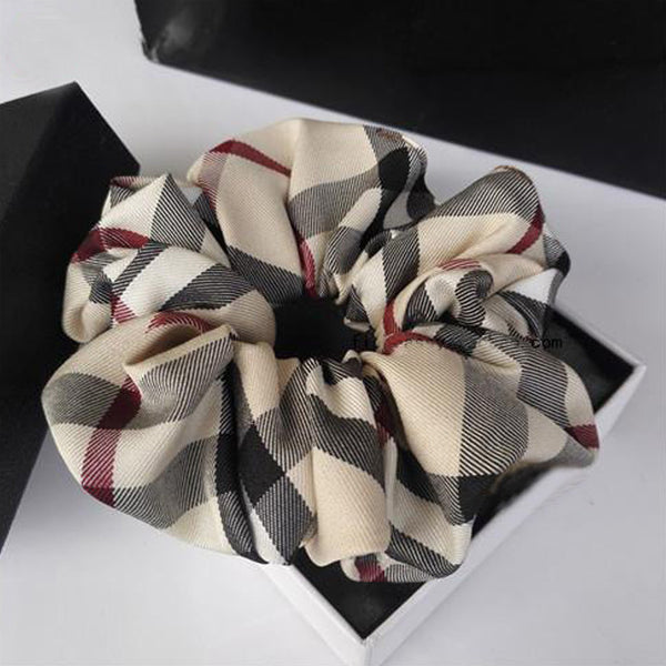 Diadema Gruesa de Tela Escocesa para Recogidos y Peinados Elegantes