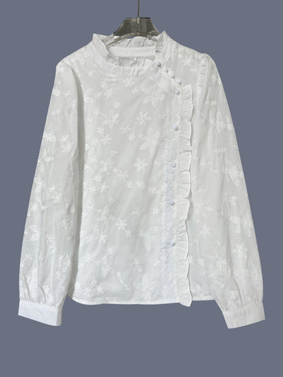 Blusa Elegante con Botones y Volantes Bordados - Image 8