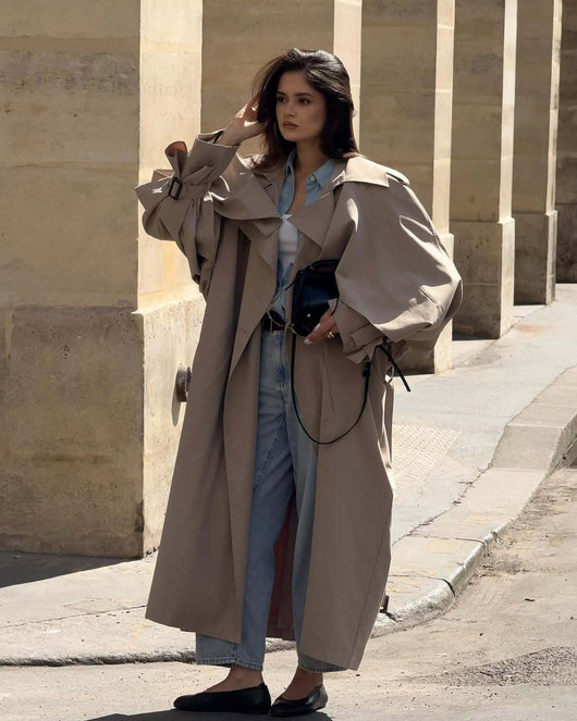Gabardina Larga Beige con Cinturón y Capa - Image 25