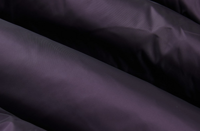 Gabardina Impermeable Brillante Desechable para Mujer - Image 13
