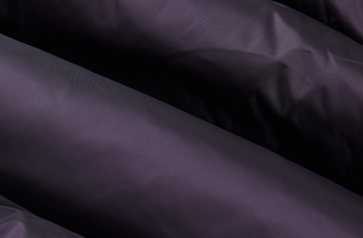 Gabardina Impermeable Brillante Desechable para Mujer - Image 13