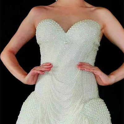 Conjunto Elegante Top Tubo Blanco con Perlas y Falda Ajustada - Image 2