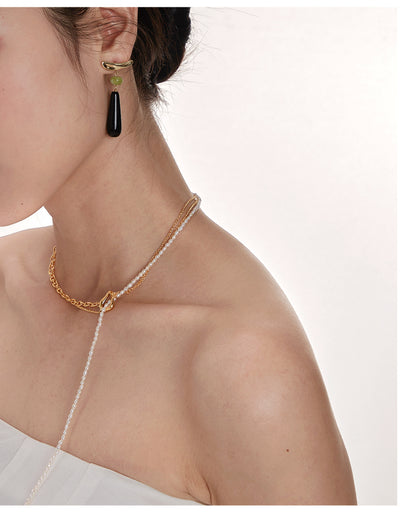 Collar Multicapa de Perlas con Diseño Mixto y Costura Decorativa - Image 11