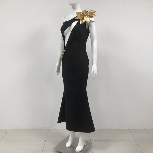 Vestido Largo Ajustado Flor Dorada con Efecto Bandage - Image 3