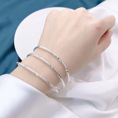 Pulsera de Plata Esterlina con Tres Círculos y Gipsófila