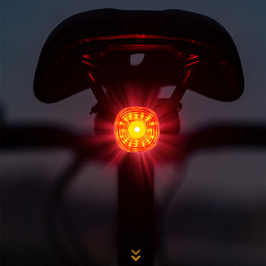 Luz Trasera de Seguridad con Freno Inteligente para Bicicleta