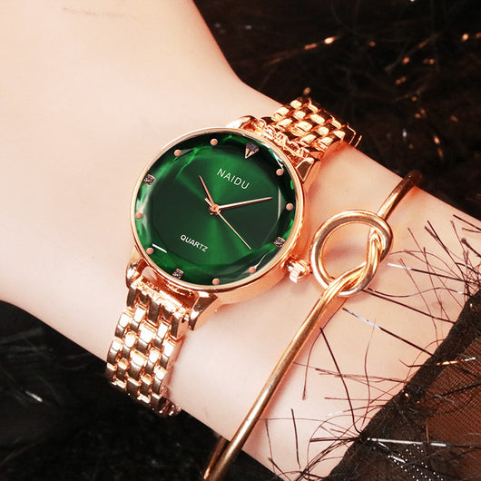 Reloj de Pulsera de Aleación para Mujer con Diseño Minimalista