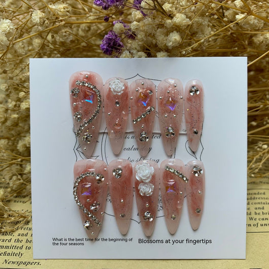 Uñas de Fotopolímero Almendra con Diamantes Completos y Diseño Camelia - Image 9