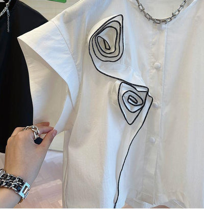 Blusa Blanca de Lujo Minimalista con Diseño Tridimensional en Rosa - Image 11
