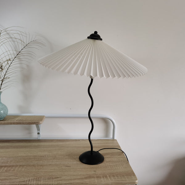 Lámpara Vintage de Mesita de Noche con Diseño Plisado Clásico