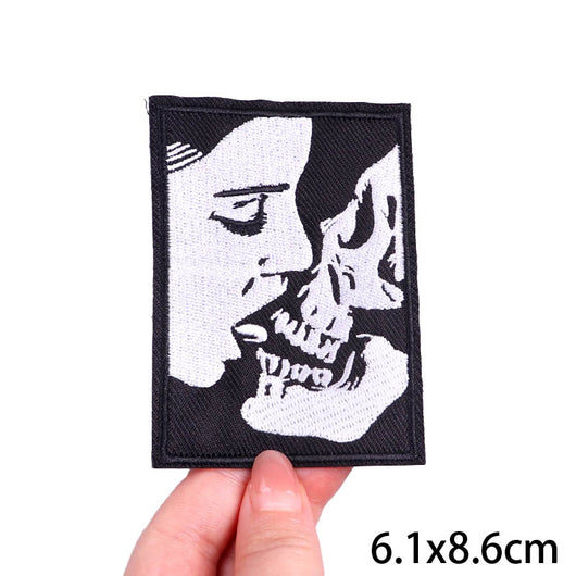 Parches de Calavera Punk Termoadhesivos Bordados para Ropa - Image 7