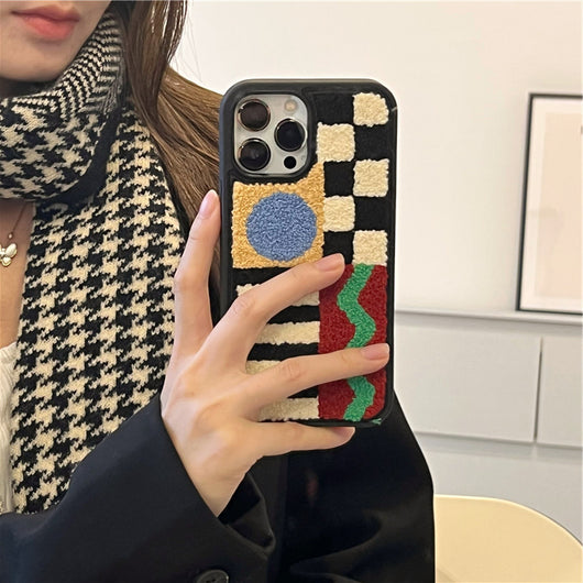 Funda Geométrica de Cuadros Acolchada para Celular - Image 5