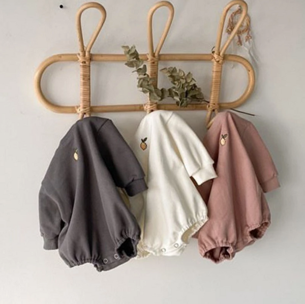 Mono Largo de Bebé con Estampa Pera - Ropa de Moda para Niños