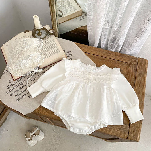 Vestido Princesa Niña con Detalles Bordados y Falda Superpuesta - Image 9