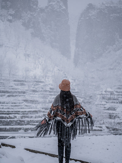 Poncho Étnico de Lana Tejida con Borlas - Abrigo Grueso y Cálido - Image 4