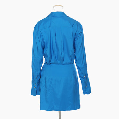 Vestido Camisero Asimétrico con Pliegues y Corte Slim - Image 13