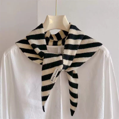 Pañuelo Triangular para Mujer: Versátil, Cálido y Elegante