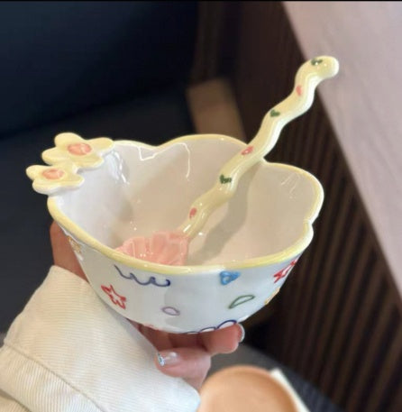 Plato para Desayuno de Cerámica Artesanal con Relieve Floral Pintado a Mano - Image 9