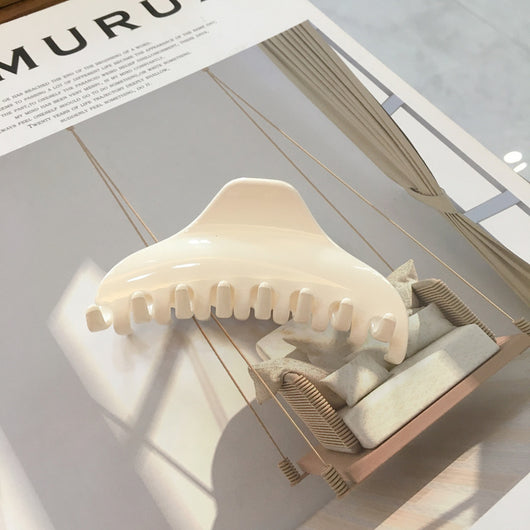 Pinza Geométrica de Acrílico Transparente para Trenzas - Image 13