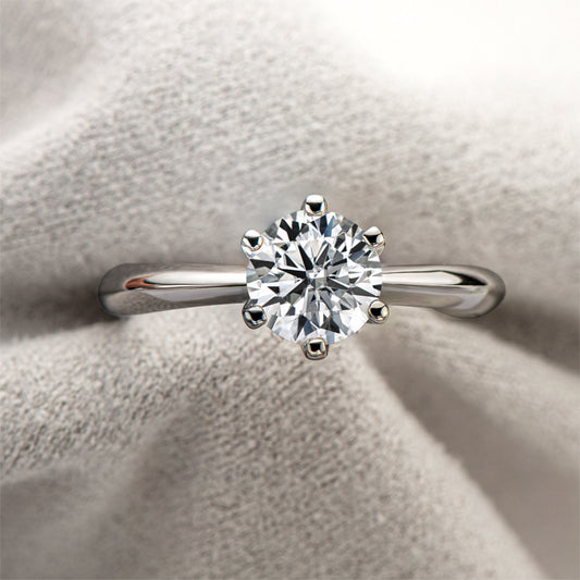 Anillo de Moissanita de 1 Quilate con Seis Puntas en Plata 925 y Baño de Oro 18k