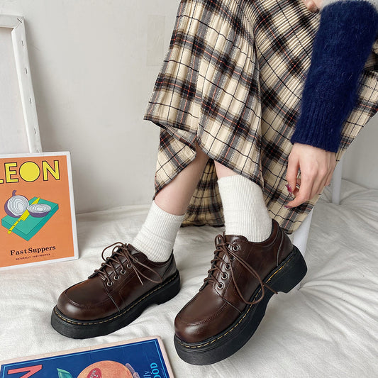 Zapatos Retro Británicos con Tacón Grueso y Puntera Redonda - Image 2