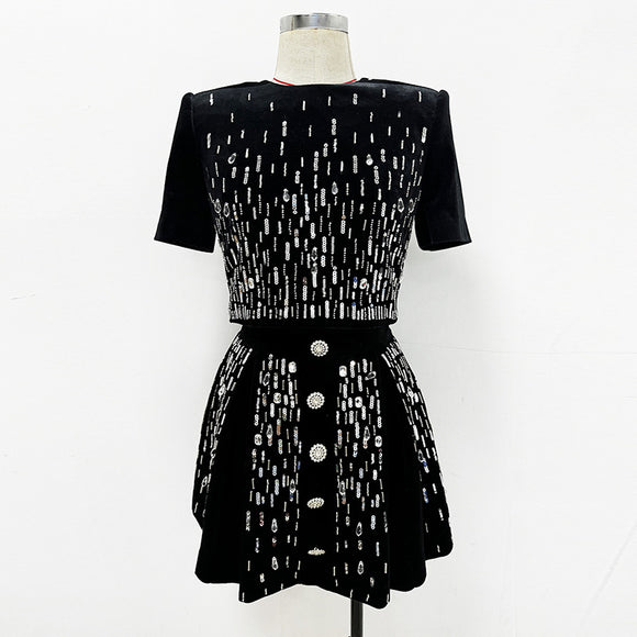 Vestido Midi de Terciopelo con Cuentas - Conjunto Elegante