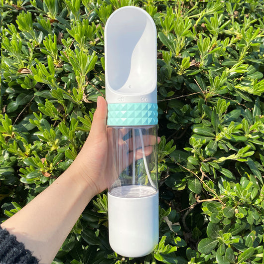 Bebedero Portátil para Perros y Gatos - Dispensador de Agua para Viajes - Image 14