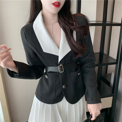 Conjunto de Falda Plisada Alta y Chaqueta Corta con Cinturón - Image 6