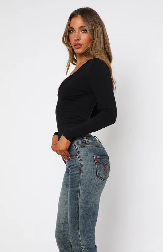 Blusa Ajustada de Manga Larga con Encaje Floral - Image 10