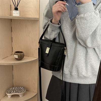 Bolso Bandolera Mujer Un Hombro con Diseño de Mano - Image 4