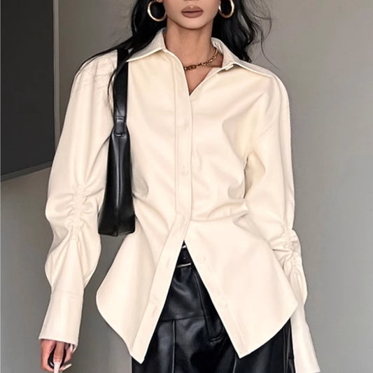 Blusa Retro de Cuero PU con Cuello Puntiagudo para Mujer