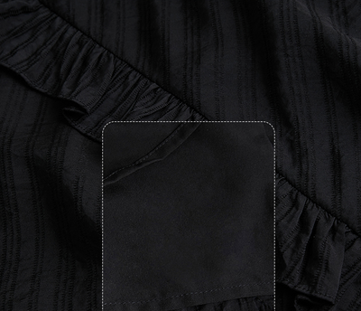 Vestido Negro Elegante con Lazos y Volantes - Image 15