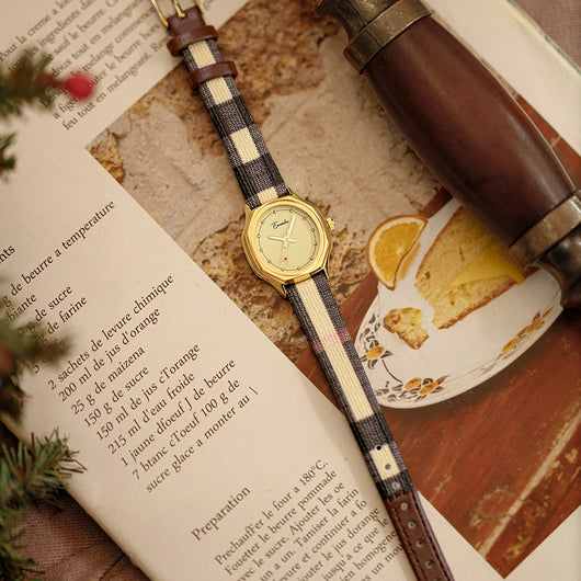 Reloj Retro Minimalista con Diseño Étnico para Mujer - Image 3