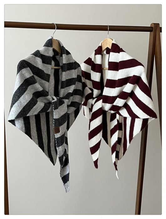 Pañoleta Triangular de Lana Pura para Otoño e Invierno - Image 33