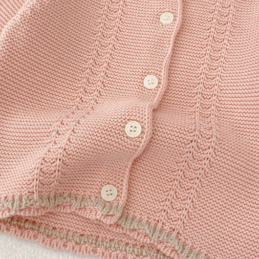 Conjunto de Dos Piezas para Bebé Niña - Cardigan Bicolor con Falda Pantalón Suspensores - Image 20