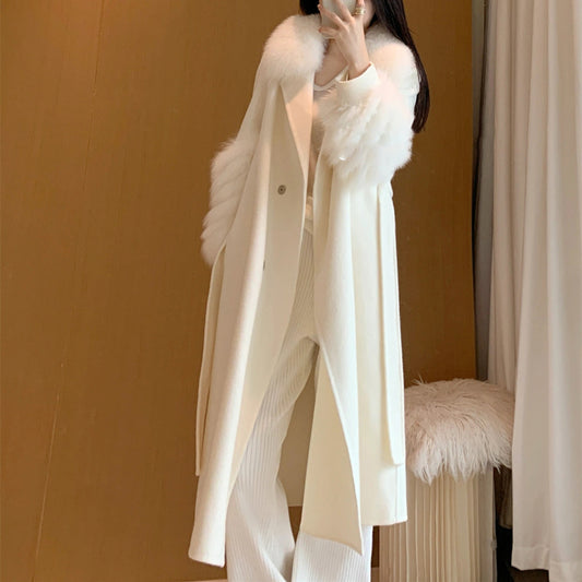 Abrigo Elegante para Mujer con Cuello de Piel - Corte Midi y Largo