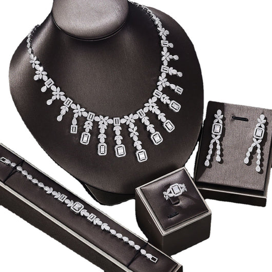 Conjunto de Joyería Zirconia: Collar, Aretes, Pulsera y Anillo - Image 5