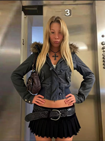 Chaqueta Corta para Mujer con Capucha Forrada en Pelaje - Image 11