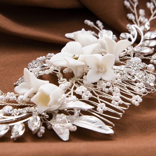 Peineta Nupcial de Flores de Cerámica - Image 17
