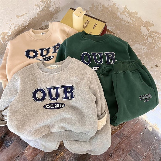 Conjunto de Sudadera y Pantalón Infantil Estilo Moderno para Otoño e Invierno - Image 3