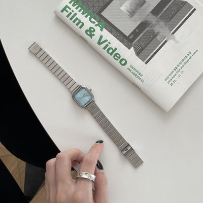 Reloj de Acero Inoxidable Minimalista con Diseño Cuadrado - Image 13