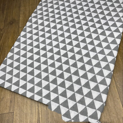 Almohada Decorativa y Cortina de Tela Estampada Algodón y Lino con Patrón Triangular - Image 9